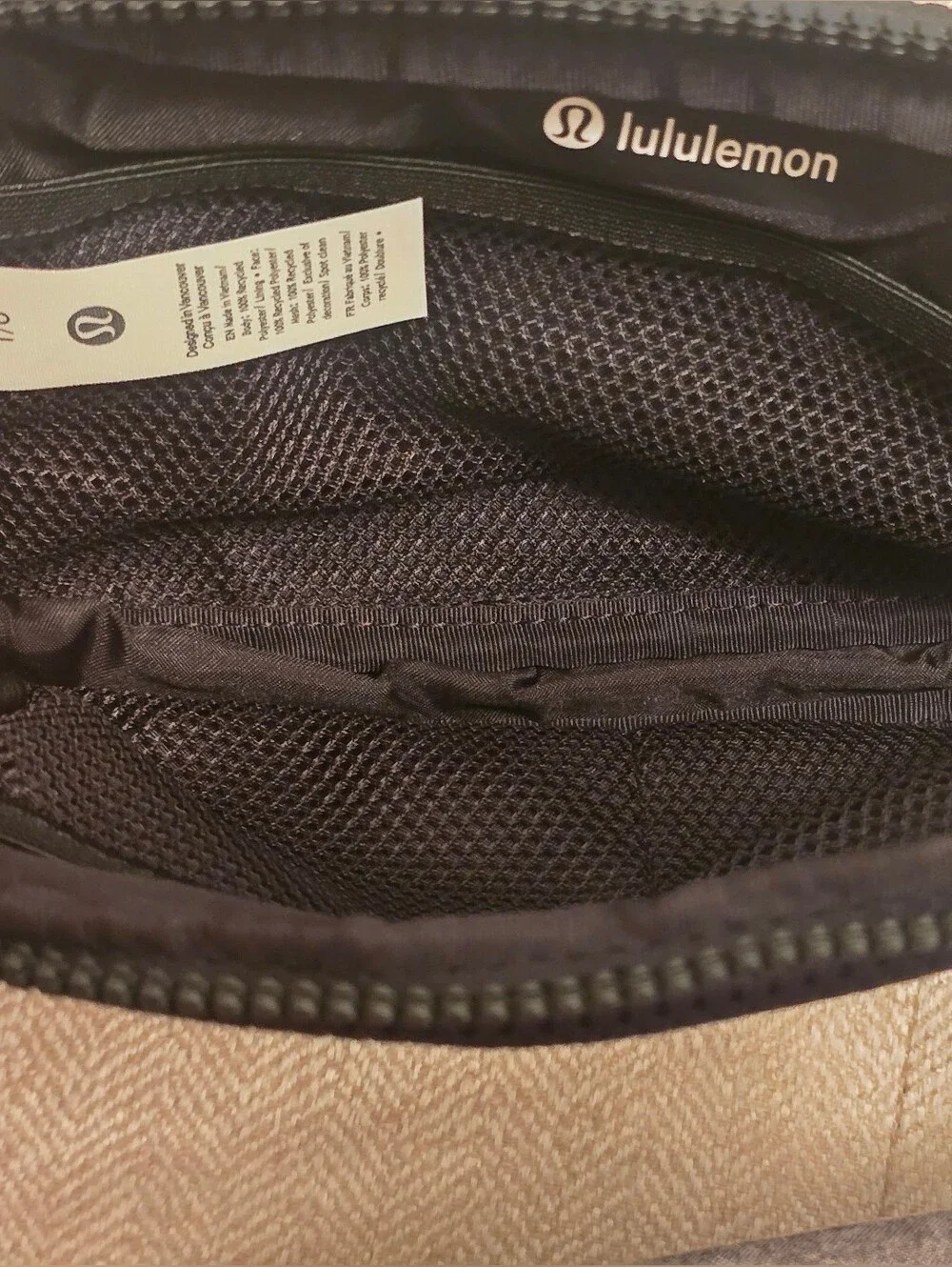 NWTLululemon Everywhere Belt Bag Knit Mesh Black 1L Crossbody Waist Fanny Pack